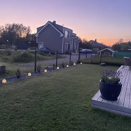 Cozy Sunny House In Kunigiskes Паланга