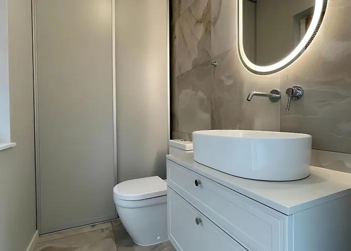 Cozy Sunny House In Kunigiskes *