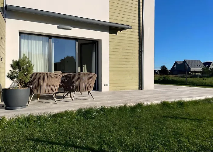 Cozy Sunny House In Kunigiskes