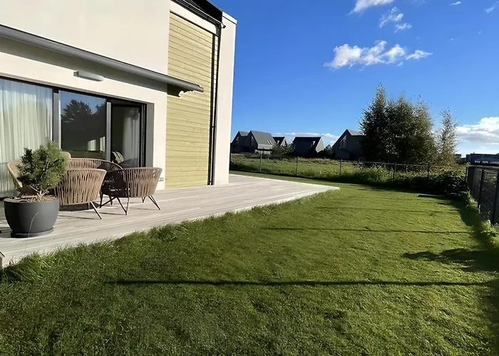 Holiday home Cozy Sunny House In Kunigiskes *